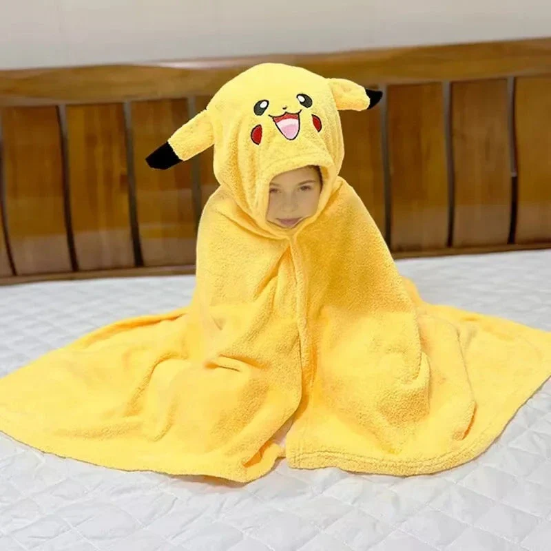 Cape Pikachu Jaune Polaire à Capuche Enfant – Image 3