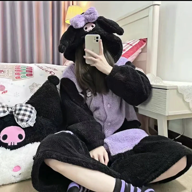 Peignoir Kuromi Violet à Capuche Polaire Enfant Fille – Image 7