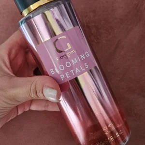 Brume Parfumée Femme – Légère & raffinée