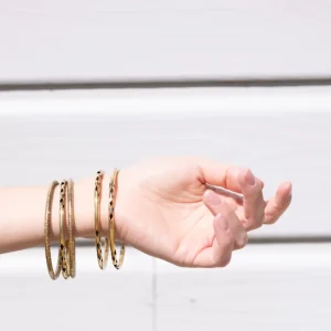 Bangle laiton