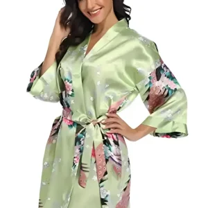 Kimono Court en Satin Vert Clair Fleuri
