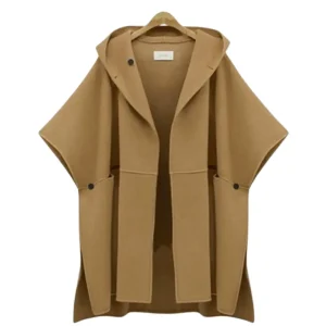 Manteau poncho capuche femme