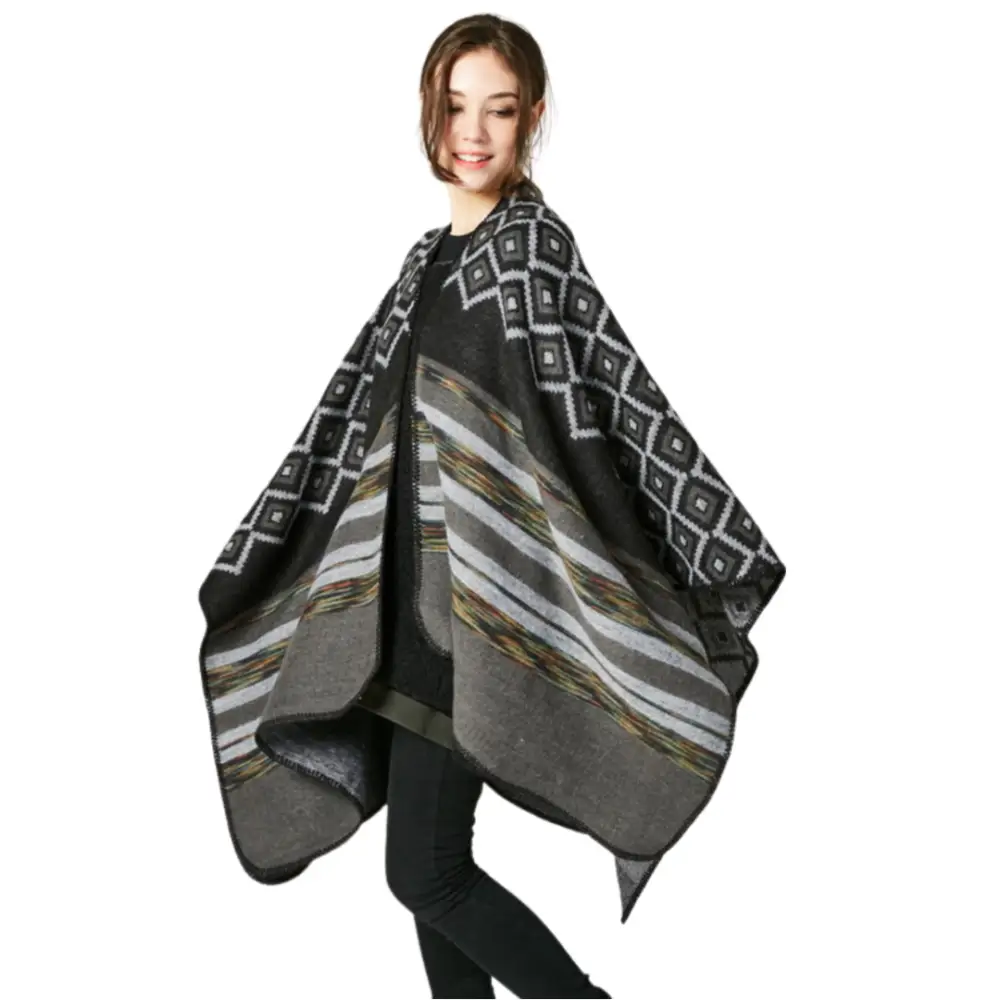 Poncho cachemire noir femme – Image 4
