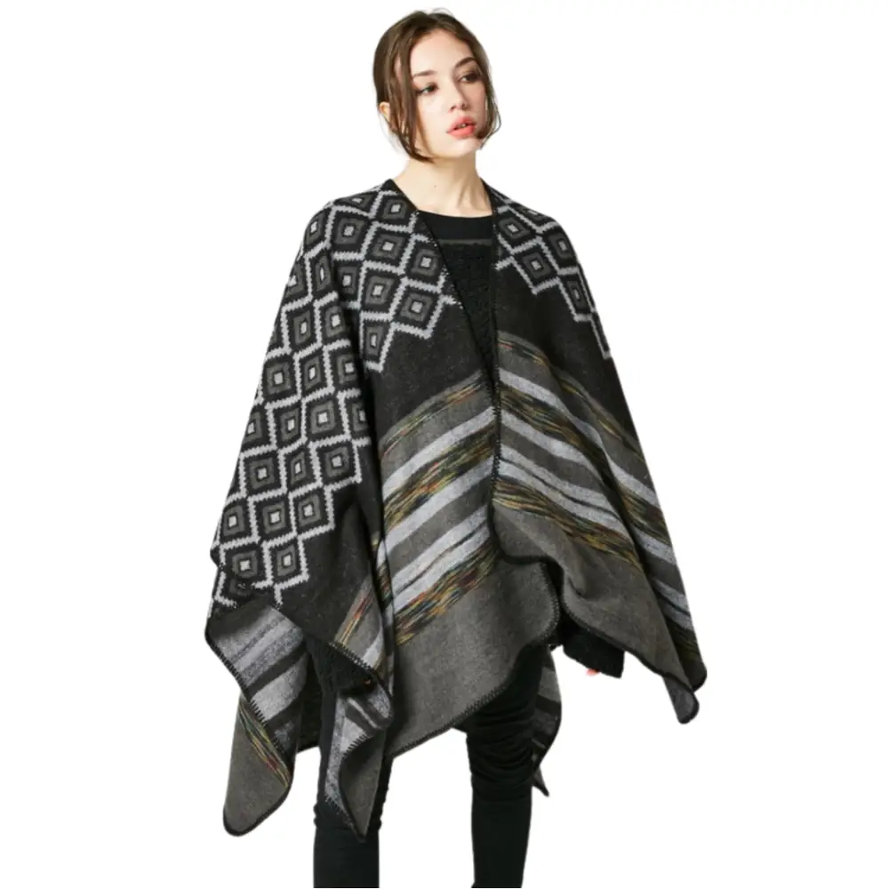 Poncho cachemire noir femme – Image 5
