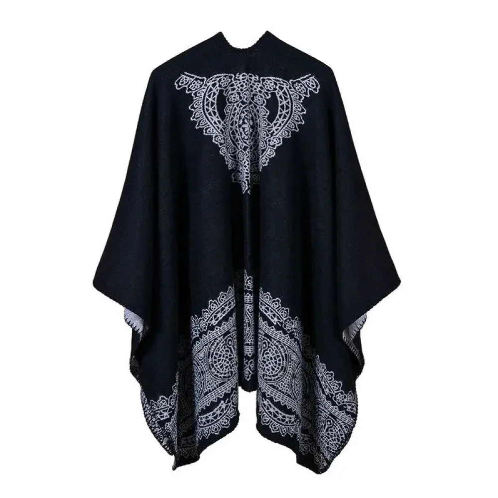 Poncho Châle Élégant Noir et Blanc – Image 3
