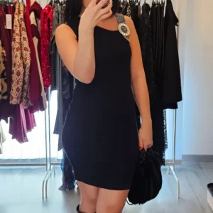 Robe Diva Femme – L’incontournable noir