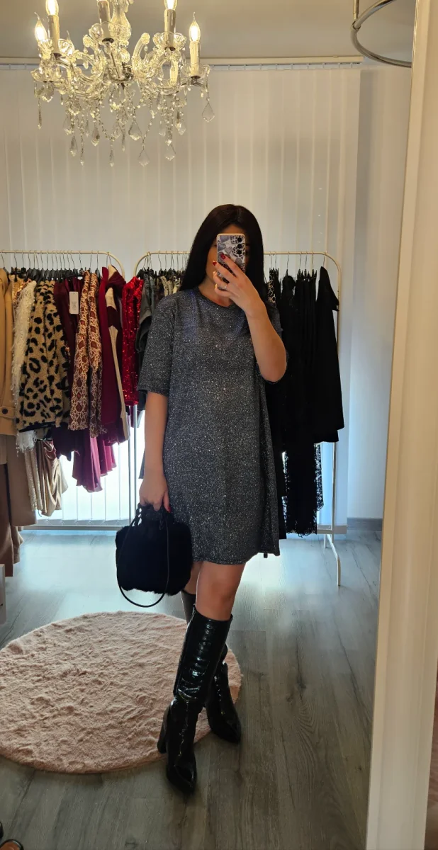 Robe Dona Femme – T-shirt à paillettes chic – Image 2