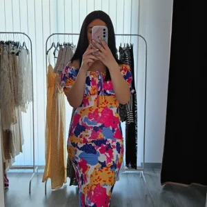 Robe Helen Femme – Élégance intemporelle