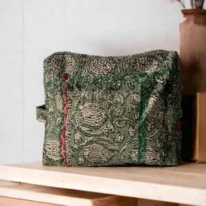 Vanity Kantha